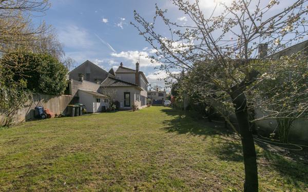 Maison à vendre    7 pièces • 138 m2 Saint-Maur-des-Fossés