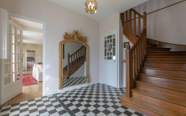 Maison à vendre    7 pièces • 138 m2 Saint-Maur-des-Fossés