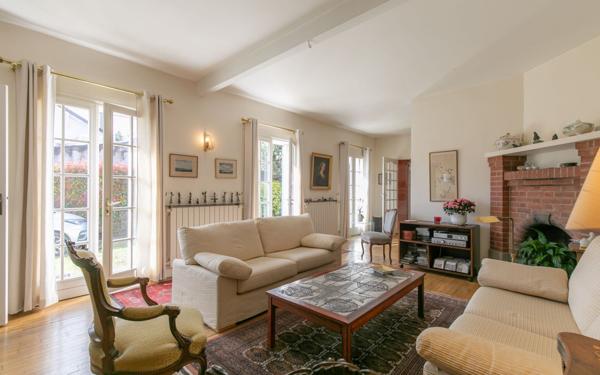 Maison à vendre    7 pièces • 138 m2 Saint-Maur-des-Fossés