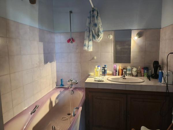 Belle et grande maison de ville