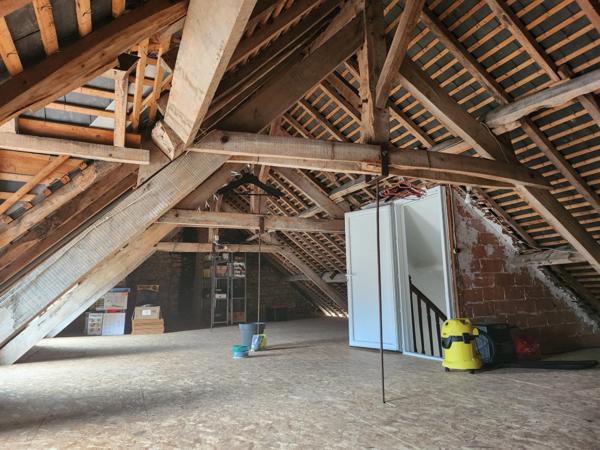 Belle et grande maison de ville