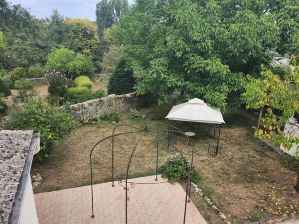 Belle et grande maison de ville