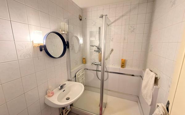 Appartement à vendre    4 pièces •  Talence