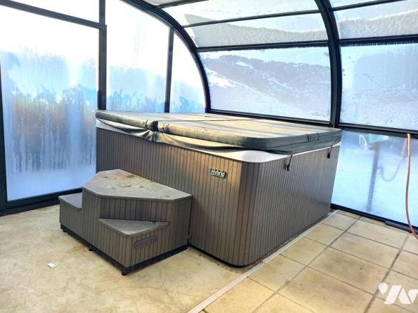 Fondettes - Maison familiale avec piscine sur jardin clos 1605 m2