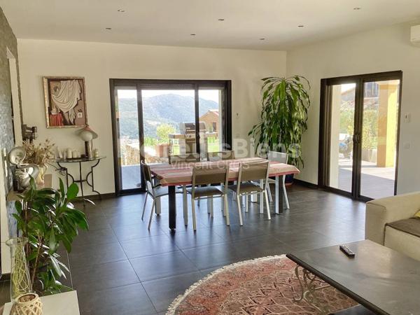 Villa 7 pièces 249m²