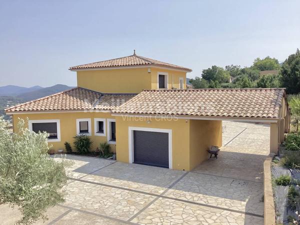 Villa 7 pièces 249m²