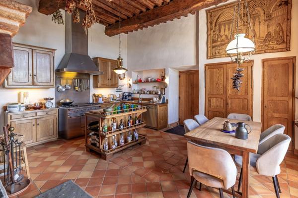 Vente Maison de luxe Villeneuve-sur-Lot 28 Pièces 875 m²