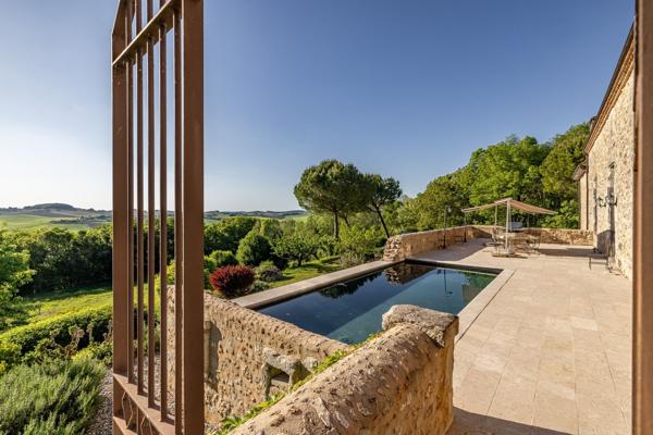 Vente Maison de luxe Villeneuve-sur-Lot 28 Pièces 875 m²