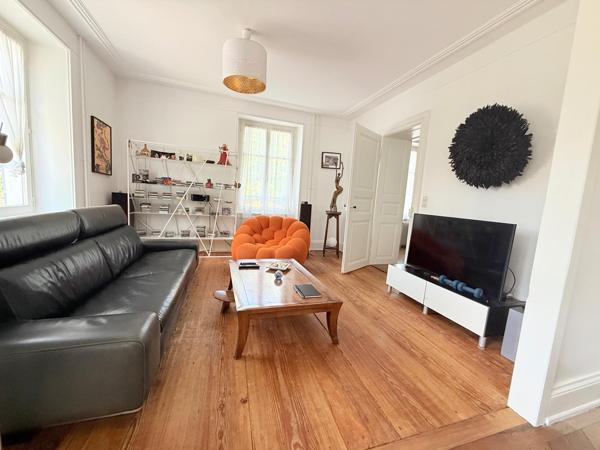 Appartement de charme Haussmanien