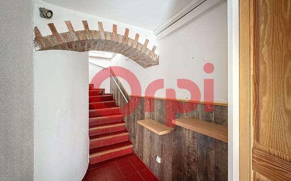 Appartement à louer    3 pièces • 90,45 m2 Rivesaltes