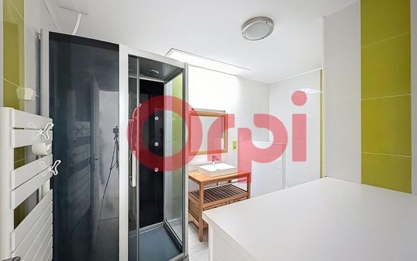 Appartement à louer    3 pièces • 90,45 m2 Rivesaltes