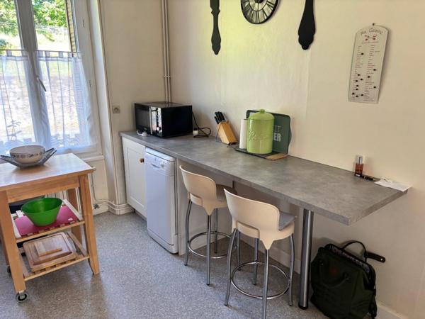 Maison 3 chambres, sous sol, garage et jardin 1835 m2