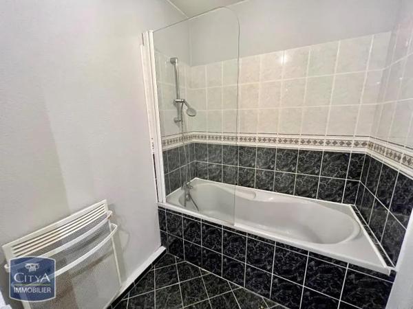 Appartement à louer 4 pièces 86.09m² Taluyers (69440)