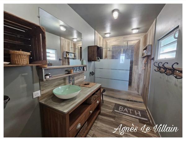 Vente à Terme Libre Villa + Appartement Vue Mer sur 3 500 m2 de terrain