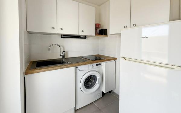 Appartement à vendre    1 pièce • 25,61 m2 Fréjus