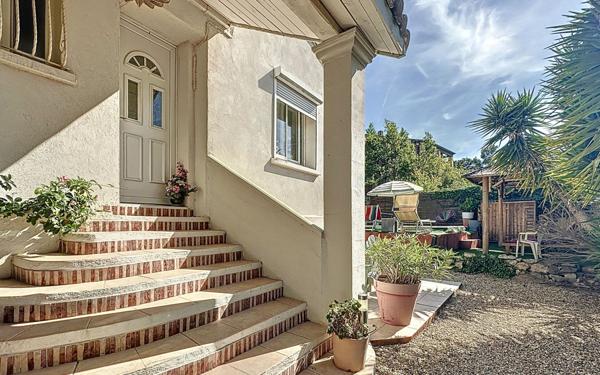 Maison à louer    4 pièces •  La Seyne-sur-Mer