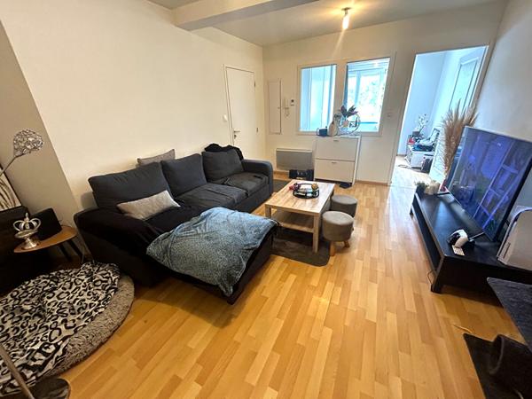 IMMEUBLE RECENT AVEC 3 LOGEMENTS LOUES ? INVESTISSEMENT RENTABLE ET SANS CHARGES