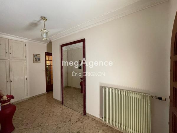 Maison à SABLES D OLONNE, 85180 - 6 pièces 179m²