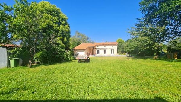 Maison à vendre 313 112 € Vayres 6 p 137 m² DPE E