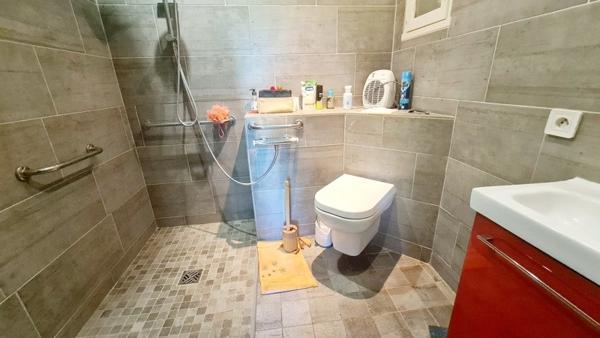 Maison à vendre 313 112 € Vayres 6 p 137 m² DPE E