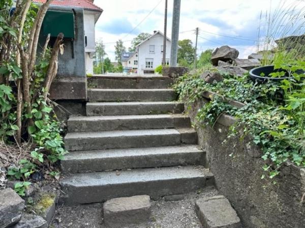 Grand appartement à rénover au Thillot .