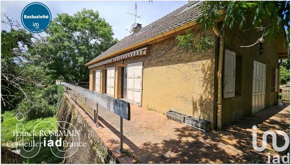 Maison traditionnelle 5 pièces de 160 m² à Saint-Gengoux-le-National (71460)