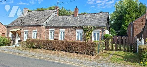 A vendre à LEME, petit village de Thiérache 400 habitants, proche de GUISE et VERVINS, maison  ...