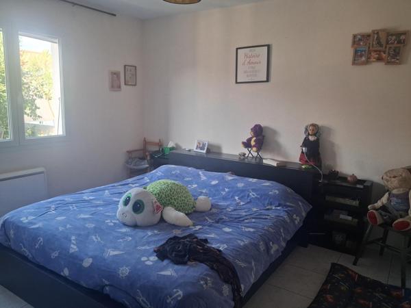 Maison vendue louée - plain pied - jardin 384 m²