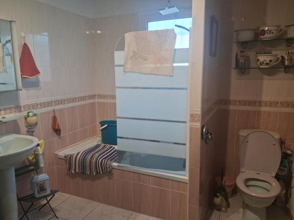 Maison vendue louée - plain pied - jardin 384 m²