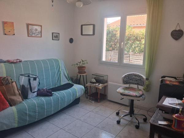 Maison vendue louée - plain pied - jardin 384 m²