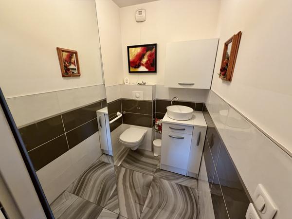 Appartement 3 pièces - 90 m² Exclusivité efficity