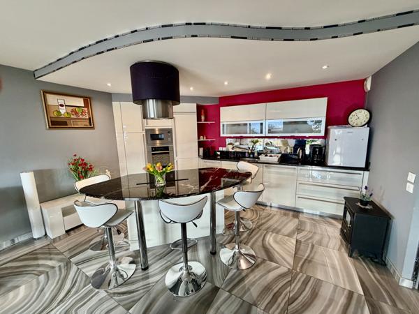 Appartement 3 pièces - 90 m² Exclusivité efficity