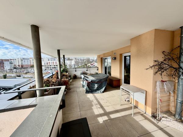 Appartement 3 pièces - 90 m² Exclusivité efficity