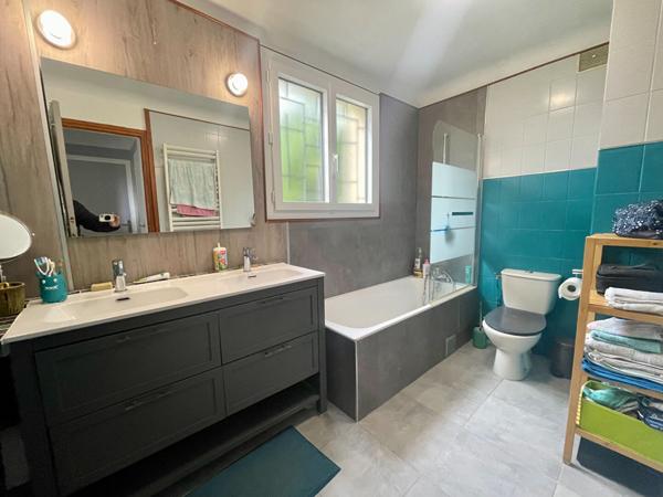 Maison 8 pièces 194 m2