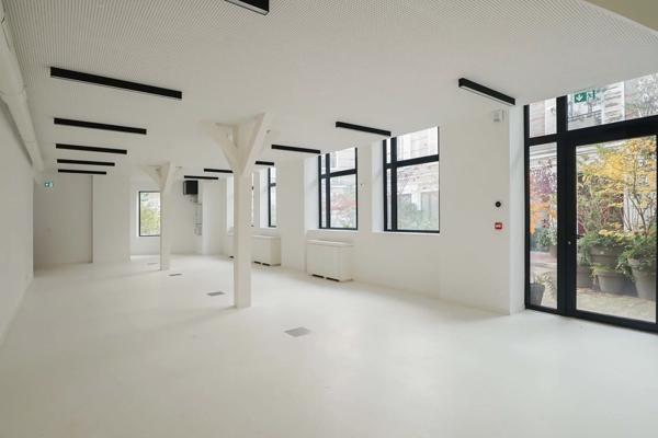 Bureau Paris 10 e - CANAL SAINT-MARTIN