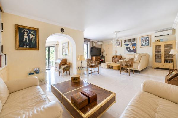 MANDELIEU-LA-NAPOULE ? MINELLE | MAISON 152 M² ? TERRAIN 705 M² ? PISCINE & TENNIS ? GARAGE