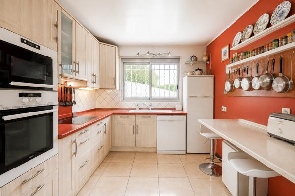 MANDELIEU-LA-NAPOULE ? MINELLE | MAISON 152 M² ? TERRAIN 705 M² ? PISCINE & TENNIS ? GARAGE
