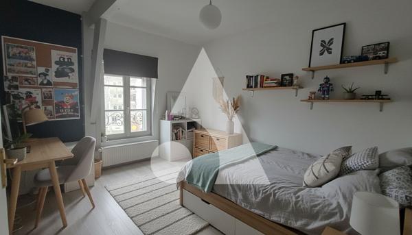 Maison 8 pièces 232 m2