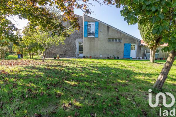 Maison à vendre 5 pièces 148 m² Le Poiré-sur-Vie