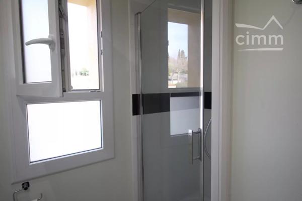 Située dans la charmante bourgade de Chalabre, venez découvrir cette maison entièrement rénovée avec soin.