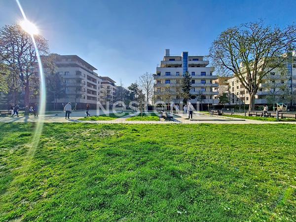 ORLEANS CHATEAUDUN - PARC DE SONIS - T2 ASCENSEUR ET TERRASSE - PARKING