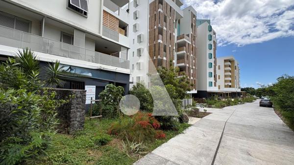 Local commercial 1 pièce 91.53 m2