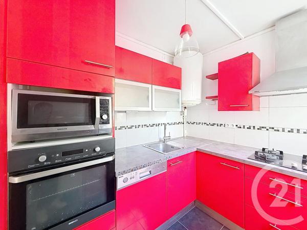 Appartement à vendre  3 pièces - 45 m 2   NANTERRE  - 92