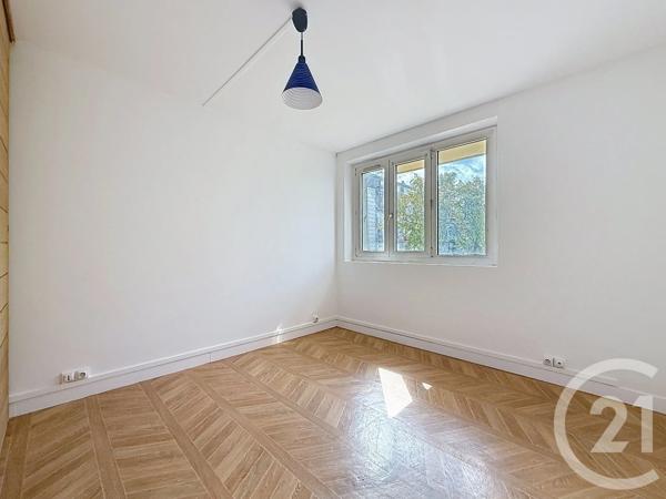 Appartement à vendre  3 pièces - 45 m 2   NANTERRE  - 92