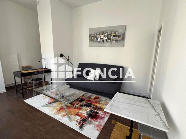Location Studio meublé 23.79 m² - 12 COURS DU CHAPEAU ROUGE Bordeaux 33000