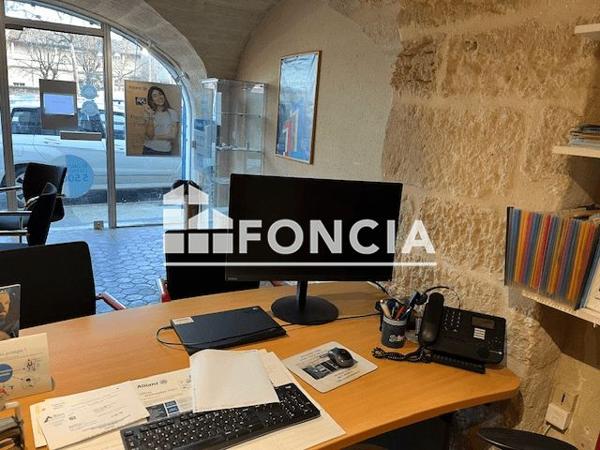 À vendre Local commercial 70 m² - Uzès 30700