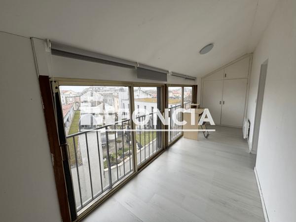 Location Studio meublé 32.36 m² - Agen 47000