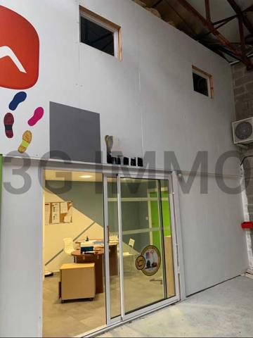 Location / Local Commercial