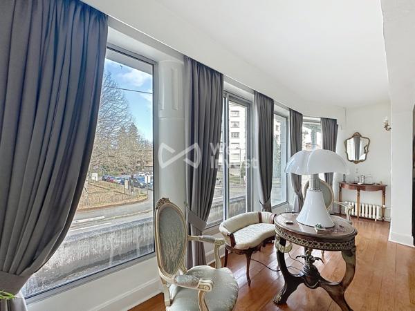 À SAISIR SUR TRESPOEY SUPERBE APPARTEMENT DANS L ANCIEN