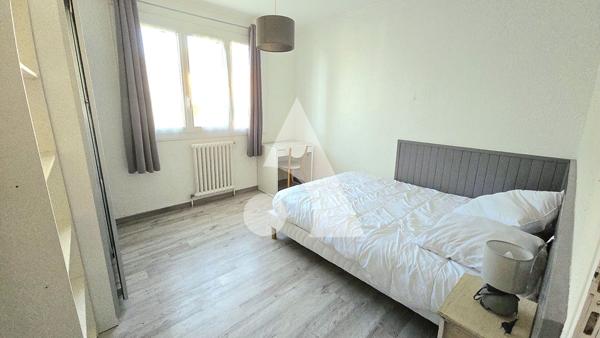 Chambre 6 pièces 137.76 m2